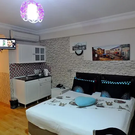 Kadikoy Port 3*