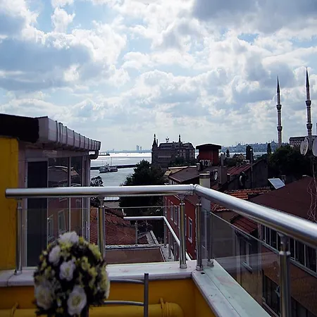 Kadikoy Port 3*