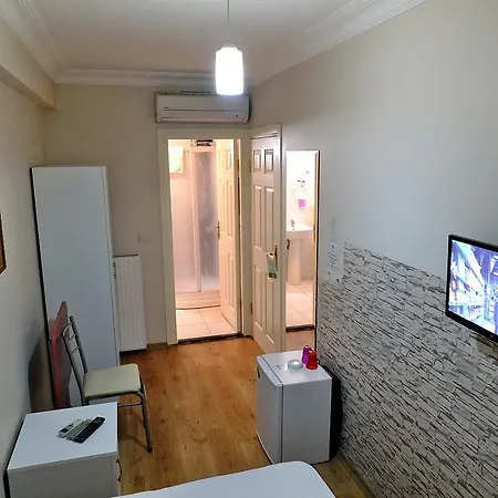 Kadikoy Port 3* 伊斯坦布尔